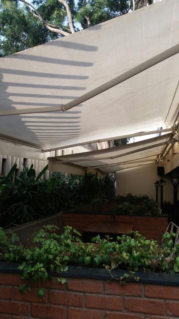 Retractable Awning